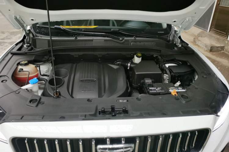 Used Geely Auto Emgrand X7 Sport 2022 1.8TD DCT Zhiya Trim Engine Bay