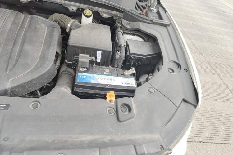 Used Geely Auto Emgrand X7 Sport 2022 1.8TD DCT Zhiya Trim Engine Bay Left