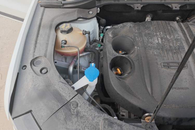 Used Geely Auto Emgrand X7 Sport 2022 1.8TD DCT Zhiya Trim Engine Bay Right