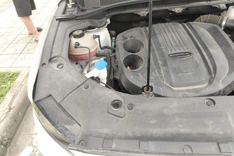 Used Geely Auto Emgrand X7 Sport 2022 1.8TD DCT Zhiya Trim Engine Bay Right