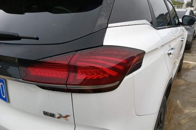 Used Geely Auto Emgrand X7 Sport 2022 Boyue X 1.8TD DCT Smart Model Exterior 3