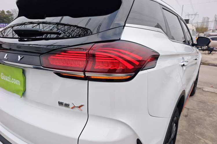 Used Geely Auto Emgrand X7 Sport 2022 Boyue X 1.8TD DCT ZhiZun Edition Exterior 3
