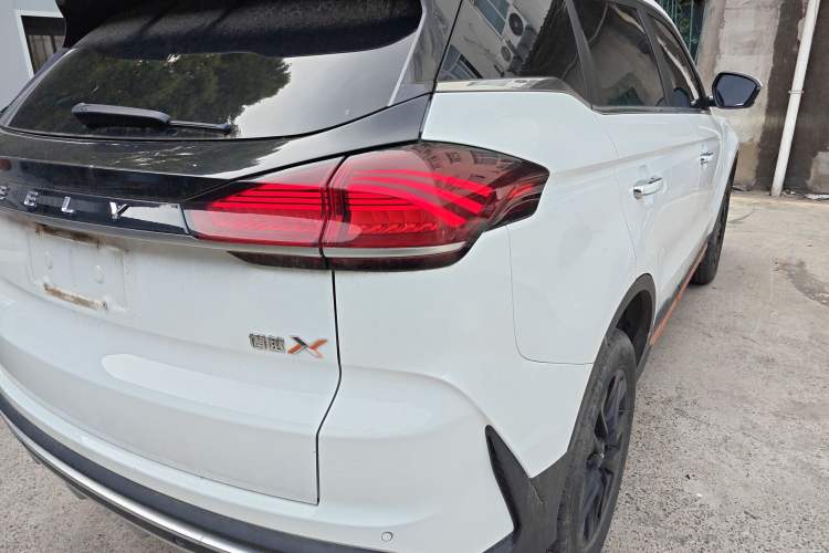 Used Geely Auto Emgrand X7 Sport 2022 Boyue X 1.8TD DCT Smart Model Exterior 3
