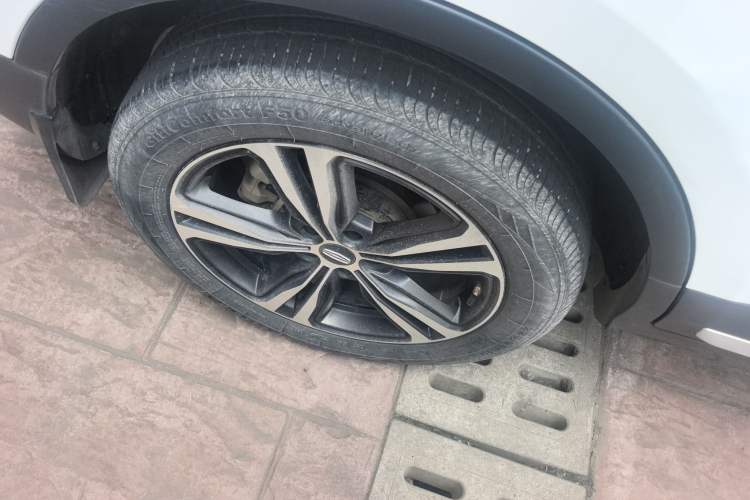 Used Geely Auto Emgrand X7 Sport 2022 1.8TD DCT Zhiya Trim Exterior 5
