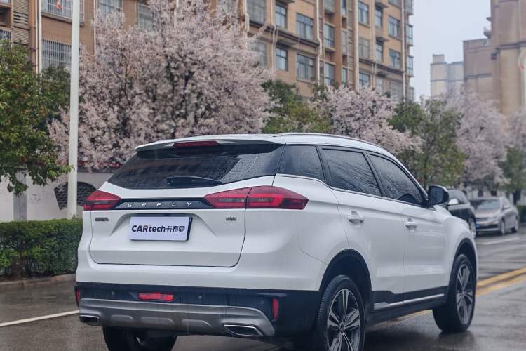 Used Geely Auto Emgrand X7 Sport 2022 1.8TD DCT Zhiya Trim Exterior 6