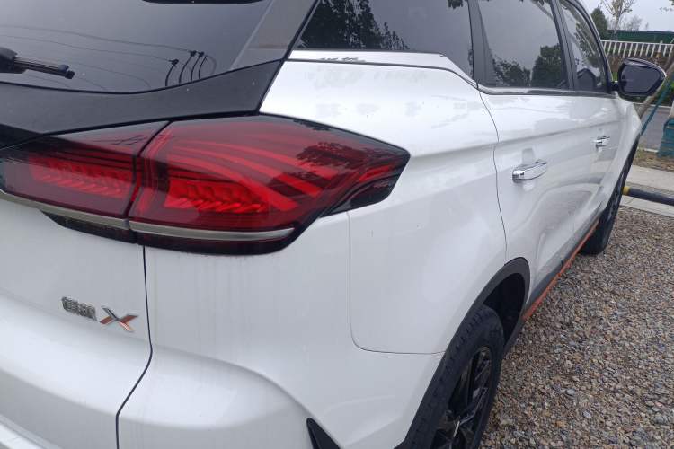 Used Geely Auto Emgrand X7 Sport 2022 Boyue X 1.8TD DCT Smart Model Exterior 6