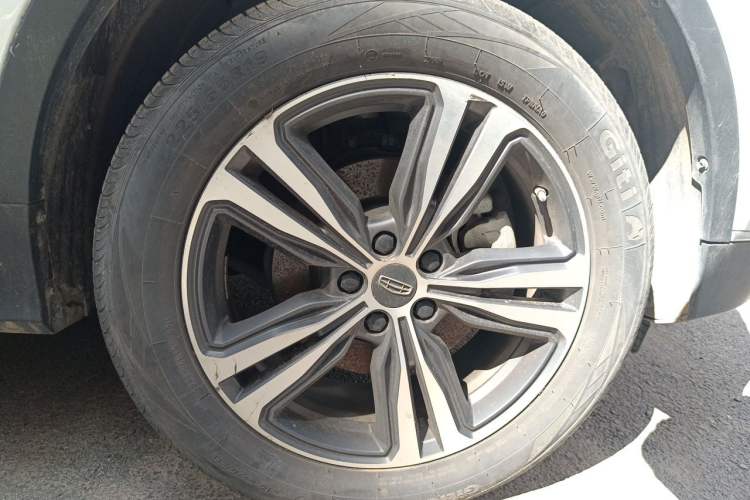 Used Geely Auto Emgrand X7 Sport 2022 1.8TD DCT Zhiya Trim Exterior 7
