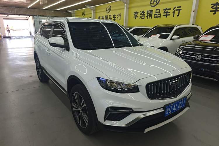 Used Geely Auto Emgrand X7 Sport 2022 1.8TD DCT Zhiya Trim Front Right 45 Deg