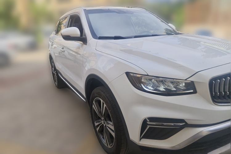 Used Geely Auto Emgrand X7 Sport 2022 1.8TD DCT Zhiya Trim Front Right 45 Deg
