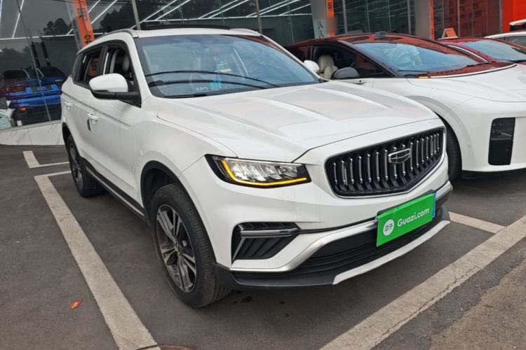 Used Geely Auto Emgrand X7 Sport 2022 1.8TD DCT Zhiya Trim Front Right 45 Deg
