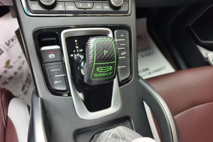 Used Geely Auto Emgrand X7 Sport 2022 1.8TD DCT Zhiya Trim Gear Lever