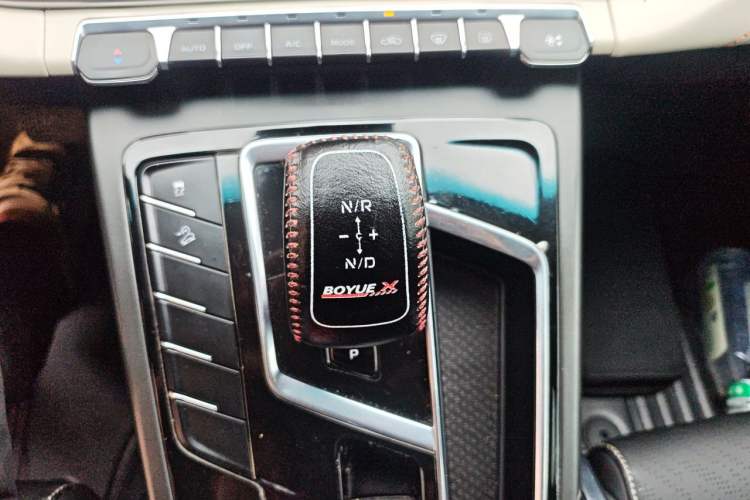 Used Geely Auto Emgrand X7 Sport 2022 Boyue X 1.8TD DCT Smart Model Gear Lever