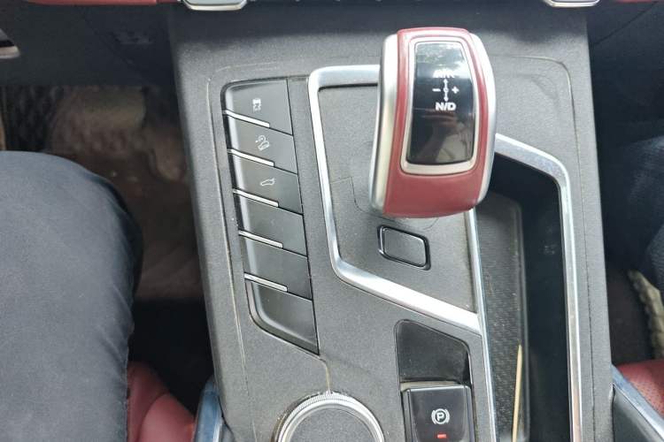 Used Geely Auto Emgrand X7 Sport 2022 Boyue X 1.8TD DCT ZhiZun Edition Gear Lever