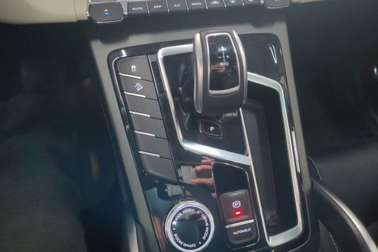 Used Geely Auto Emgrand X7 Sport 2022 Boyue X 1.8TD DCT Smart Model Gear Lever