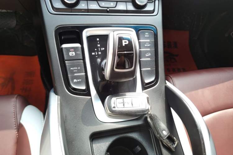 Used Geely Auto Emgrand X7 Sport 2022 1.8TD DCT Zhiya Trim Gear Lever