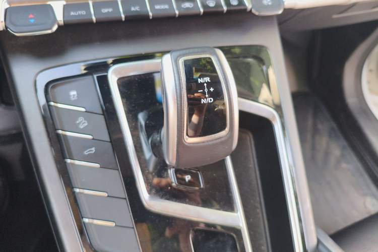 Used Geely Auto Emgrand X7 Sport 2022 Boyue X 1.8TD DCT ZhiZun Edition Gear Lever