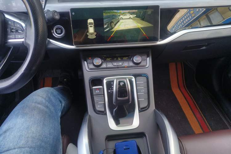 Used Geely Auto Emgrand X7 Sport 2022 1.8TD DCT Zhiya Trim Gear Lever