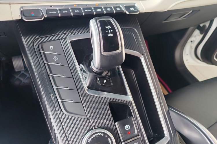 Used Geely Auto Emgrand X7 Sport 2022 Boyue X 1.8TD DCT Smart Model Gear Lever