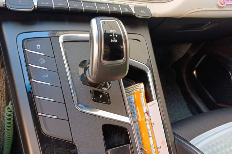 Used Geely Auto Emgrand X7 Sport 2022 Boyue X 1.8TD DCT ZhiZun Edition Gear Lever