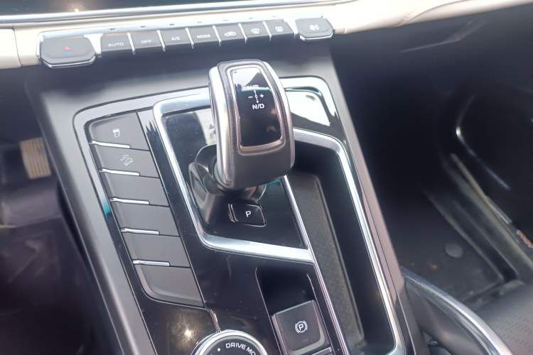 Used Geely Auto Emgrand X7 Sport 2022 Boyue X 1.8TD DCT Smart Model Gear Lever