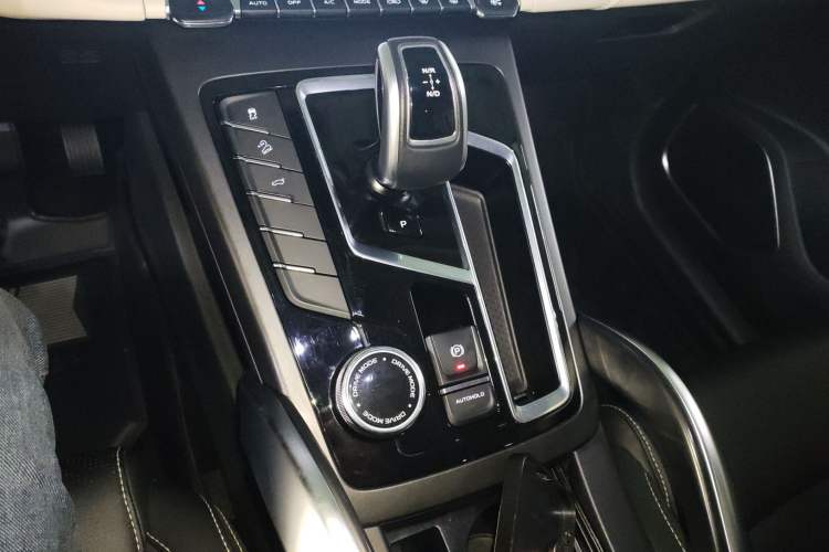 Used Geely Auto Emgrand X7 Sport 2022 Boyue X 1.8TD DCT ZhiZun Edition Gear Lever