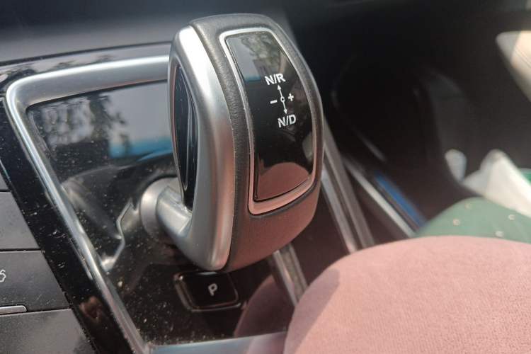 Used Geely Auto Emgrand X7 Sport 2022 Boyue X 1.8TD DCT ZhiZun Edition Gear Lever