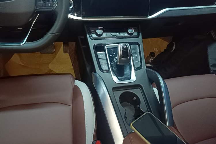 Used Geely Auto Emgrand X7 Sport 2022 1.8TD DCT Zhiya Trim Gear Lever