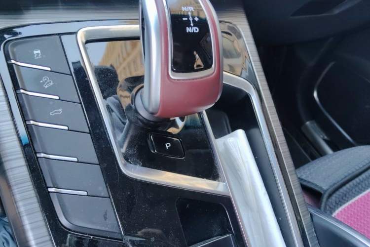 Used Geely Auto Emgrand X7 Sport 2022 Boyue X 1.8TD DCT ZhiShang Model Gear Lever