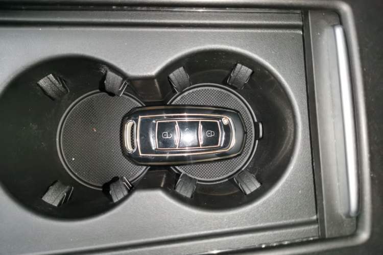 Used Geely Auto Emgrand X7 Sport 2022 1.8TD DCT Zhiya Trim Interior 1