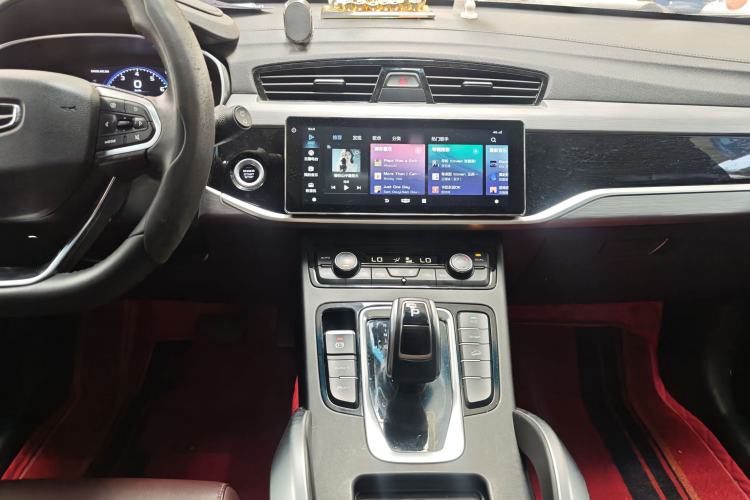 Used Geely Auto Emgrand X7 Sport 2022 1.8TD DCT Zhiya Trim Interior 3