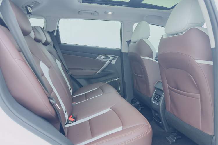 Used Geely Auto Emgrand X7 Sport 2022 1.8TD DCT Zhiya Trim Interior 4