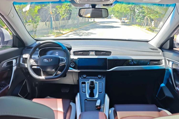 Used Geely Auto Emgrand X7 Sport 2022 1.8TD DCT Zhiya Trim Interior 5