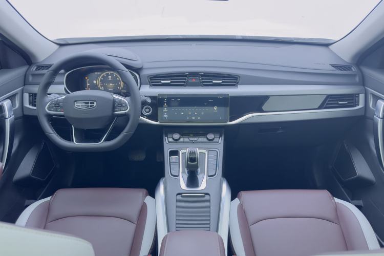 Used Geely Auto Emgrand X7 Sport 2022 1.8TD DCT Zhiya Trim Interior 5