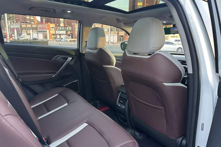 Used Geely Auto Emgrand X7 Sport 2022 1.8TD DCT Zhiya Trim Interior 8