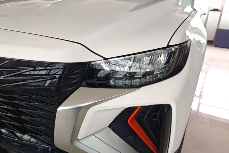 Used Geely Auto Emgrand X7 Sport 2022 Boyue X 1.8TD DCT ZhiZun Edition Left Front Headlight