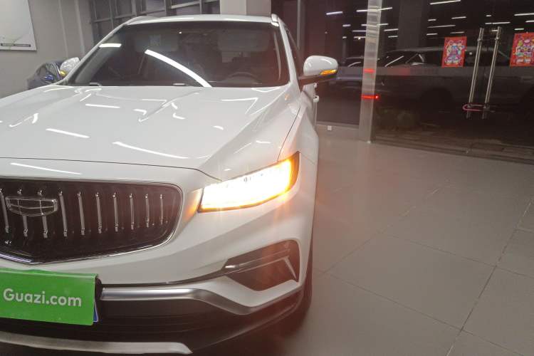Used Geely Auto Emgrand X7 Sport 2022 1.8TD DCT Zhiya Trim Left Front Headlight