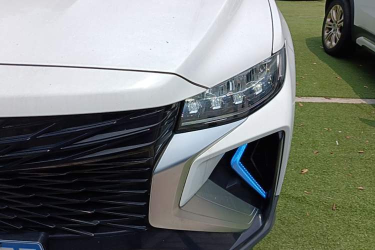 Used Geely Auto Emgrand X7 Sport 2022 Boyue X 1.8TD DCT ZhiShang Model Left Front Headlight