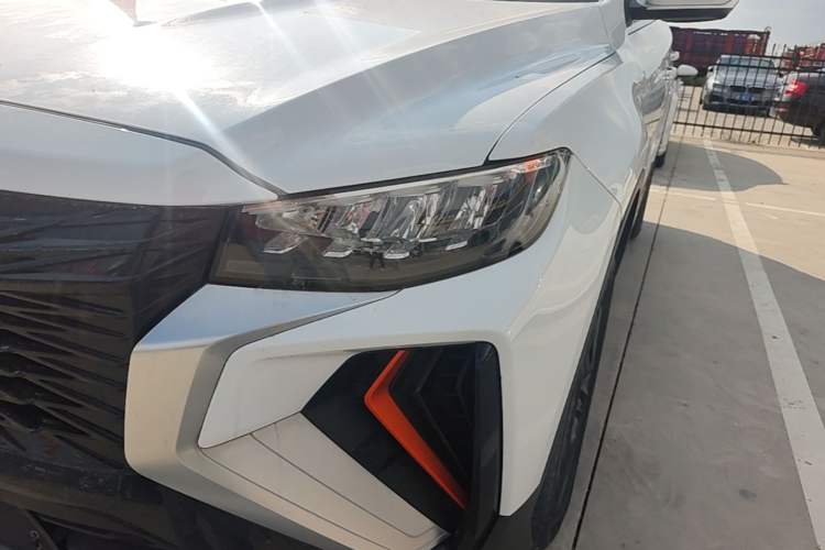 Used Geely Auto Emgrand X7 Sport 2022 Boyue X 1.8TD DCT Smart Model Left Front Headlight
