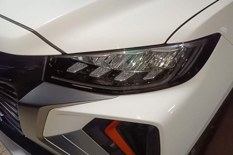 Used Geely Auto Emgrand X7 Sport 2022 Boyue X 1.8TD DCT Smart Model Left Front Headlight