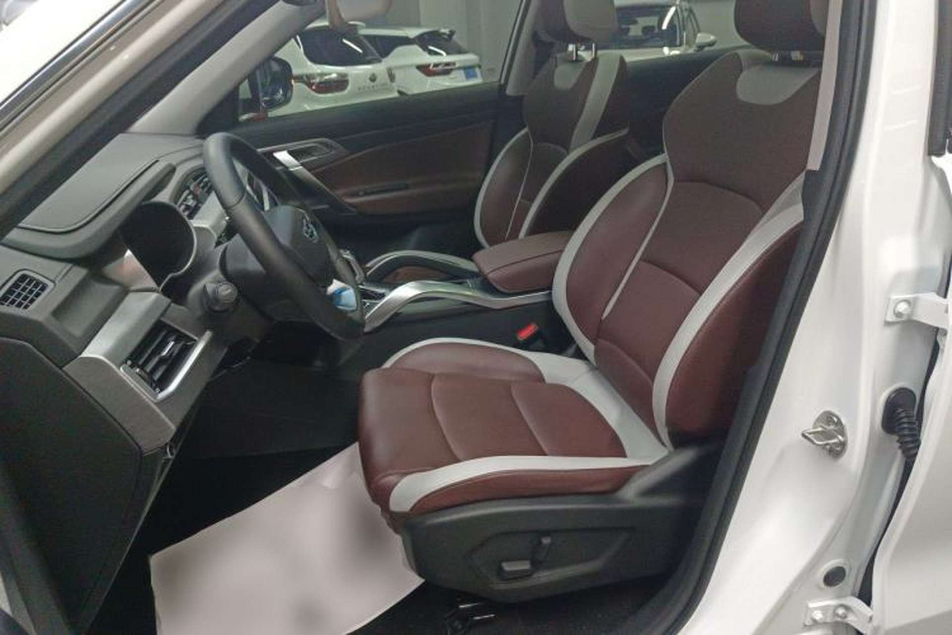 Used Geely Auto Emgrand X7 Sport 2022 1.8TD DCT Zhiya Trim Left Front Seat