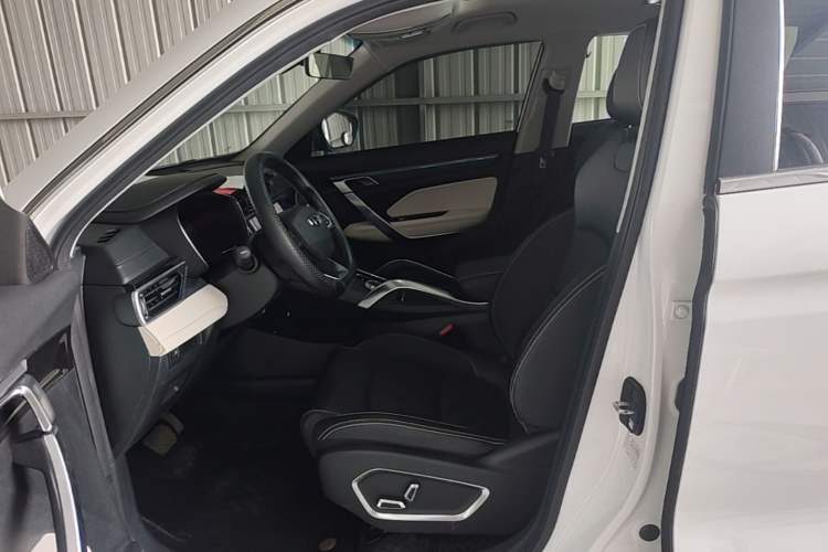 Used Geely Auto Emgrand X7 Sport 2022 Boyue X 1.8TD DCT Smart Model Left Front Seat