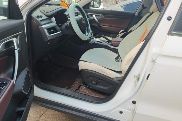 Used Geely Auto Emgrand X7 Sport 2022 1.8TD DCT Zhiya Trim Left Front Seat
