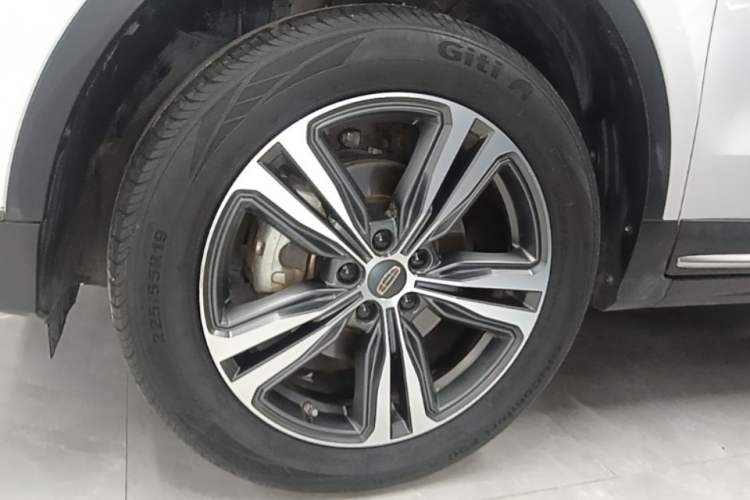 Used Geely Auto Emgrand X7 Sport 2022 1.8TD DCT Zhiya Trim Left Front Wheel Hub