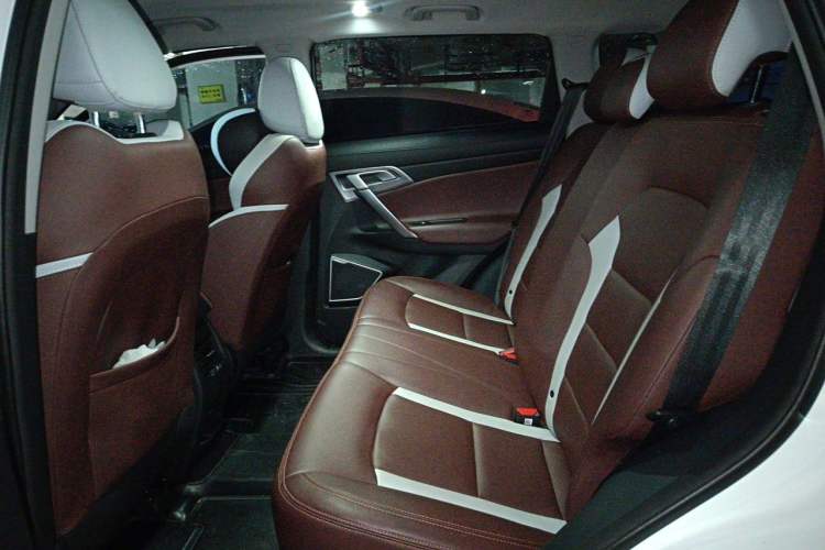Used Geely Auto Emgrand X7 Sport 2022 1.8TD DCT Zhiya Trim Left Rear Seat