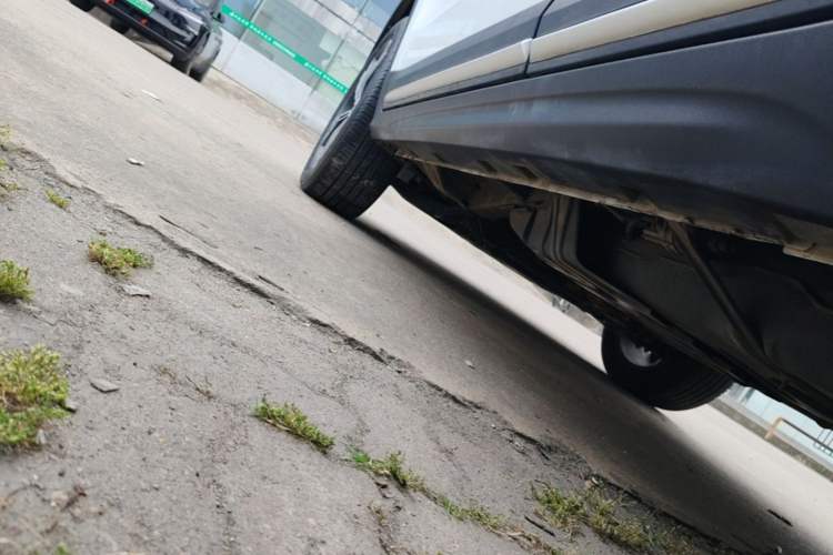 Used Geely Auto Emgrand X7 Sport 2022 1.8TD DCT Zhiya Trim Left Side Sill
