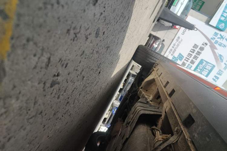 Used Geely Auto Emgrand X7 Sport 2022 Boyue X 1.8TD DCT Smart Model Left Side Sill
