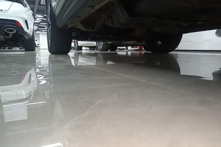 Used Geely Auto Emgrand X7 Sport 2022 1.8TD DCT Zhiya Trim Left Side Sill