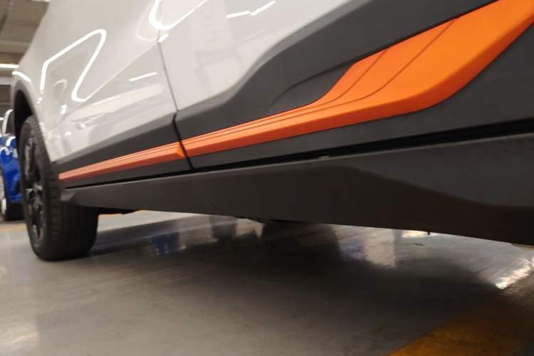 Used Geely Auto Emgrand X7 Sport 2022 Boyue X 1.8TD DCT Smart Model Left Side Sill