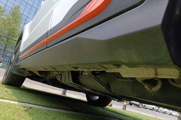 Used Geely Auto Emgrand X7 Sport 2022 Boyue X 1.8TD DCT ZhiShang Model Left Side Sill