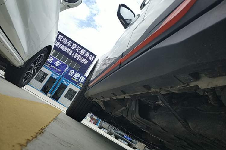 Used Geely Auto Emgrand X7 Sport 2022 Boyue X 1.8TD DCT Smart Model Left Side Sill